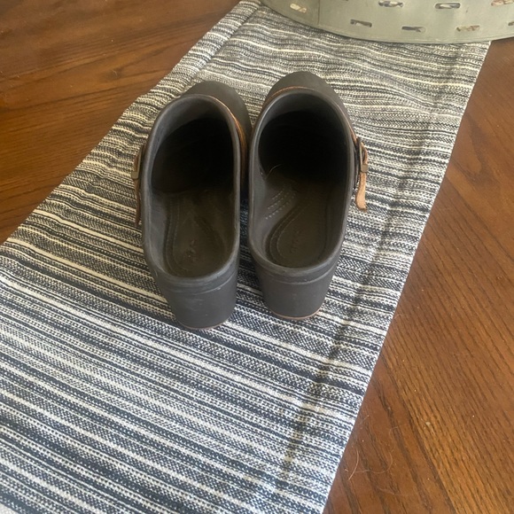 Crocs Sarah Clog - Picture 4 of 4